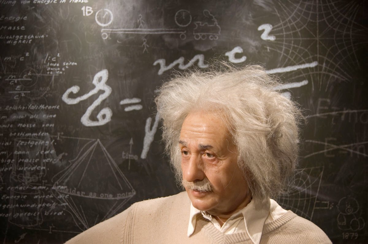 Aslında, birçok insan Albert Einstein'ın hiçbir şeyde başarılı olamayacağına inanıyordu.