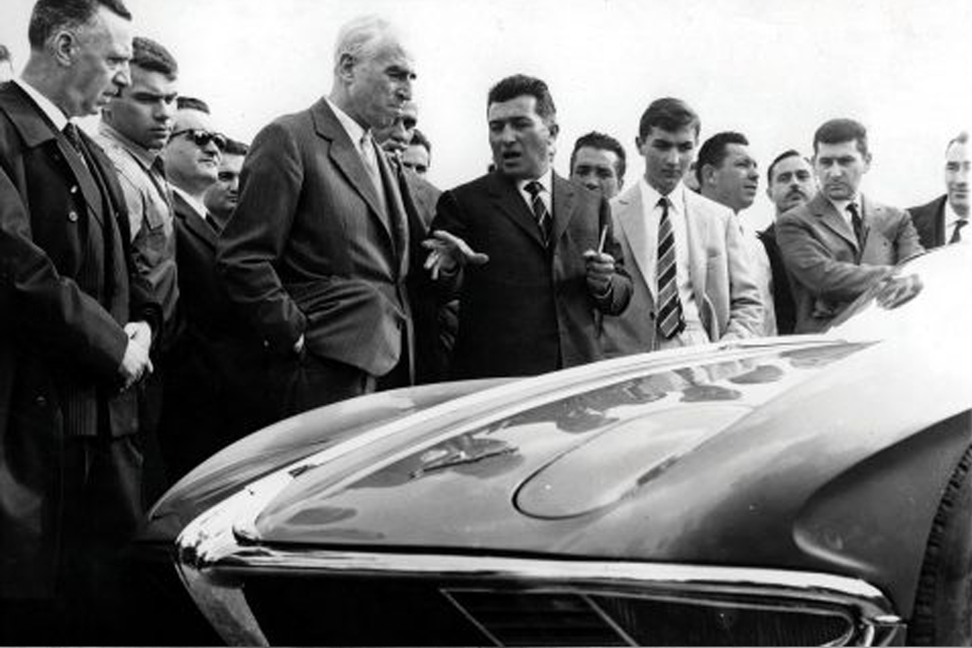Enzo Ferrari'nin Ferruccio Lamborghini'nin önerilerine verdiği yanıt hiç de olumlu değildi