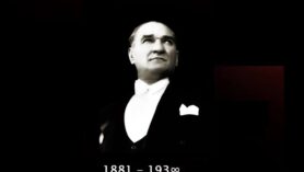 Türkiye Cumhuriyeti'nin kurucu lideri Mustafa Kemal Atatürk'ü sonsuzluğa gidişinin yıl dönümünde anıyoruz.