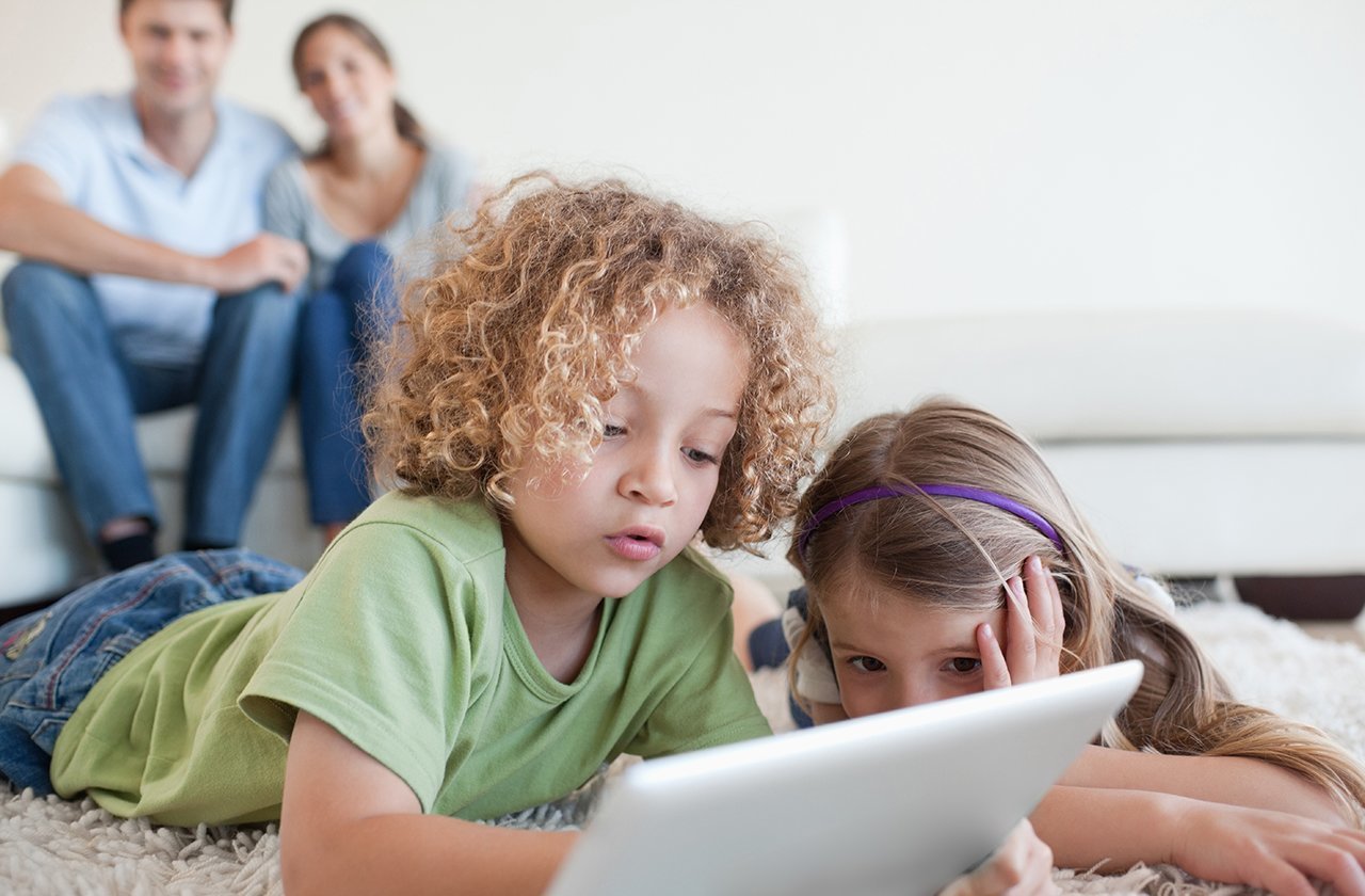 Ailede internet kullanımı konusunda dikkat edilmesi gerekenler ‘aile sosyolojisi’ bağlamında ele alınacaktır.